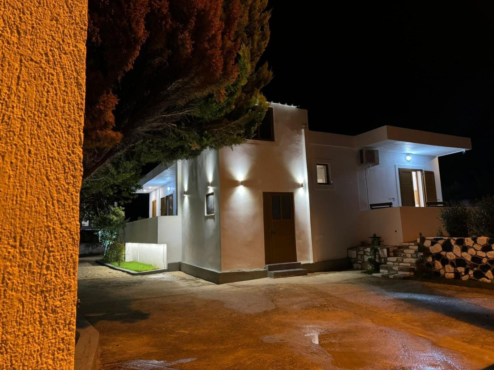 Vila Golden Sand Ksamil Exteriör bild